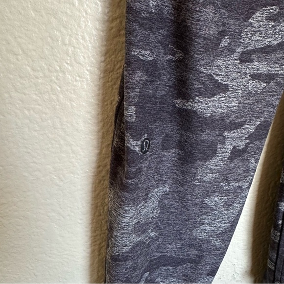 lululemon Ready to Rulu Pant DESIGNED FOR ON THE MOVE Camouflage Joggers Size 4 - Picture 7 of 14